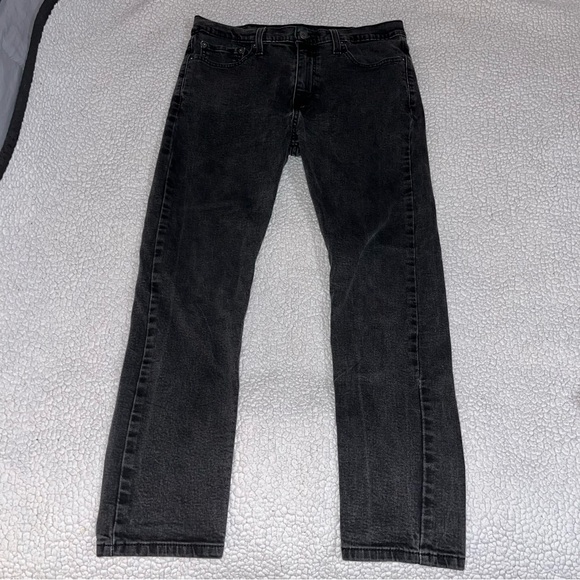 Levi’s high waisted jeans - Picture 3 of 8